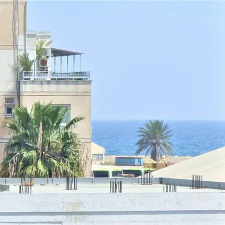 Comfy And Exquisite In A Shared 3br Near Main Harbor, Center Апартаменты Ларнака