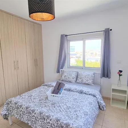 Апартаменты Comfy And Exquisite In A Shared 3br Near Main Harbor, Center Ларнака