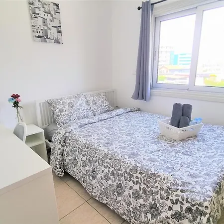 Appartement Comfy And Exquisite In A Shared 3br Near Main Harbor, Center *