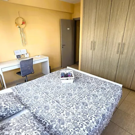 Comfy And Exquisite In A Shared 3br Near Main Harbor, Center *