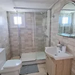 公寓 Comfy And Exquisite In A Shared 3br Near Main Harbor, Center 拉纳卡